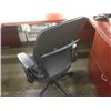 Image 2 : BLACK STEELCASE LEAP MULTILEVER ERGONOMIC TASK CHAIR