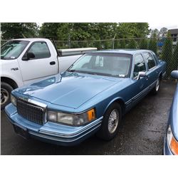 1993 LINCOLN TOWNCAR, 4 DOOR SEDAN, BLUE, VIN # 1LNLM81W5PY731498
