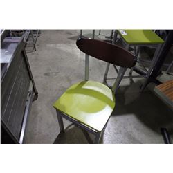 WOOD AND METAL RESTAURANT CHAIR