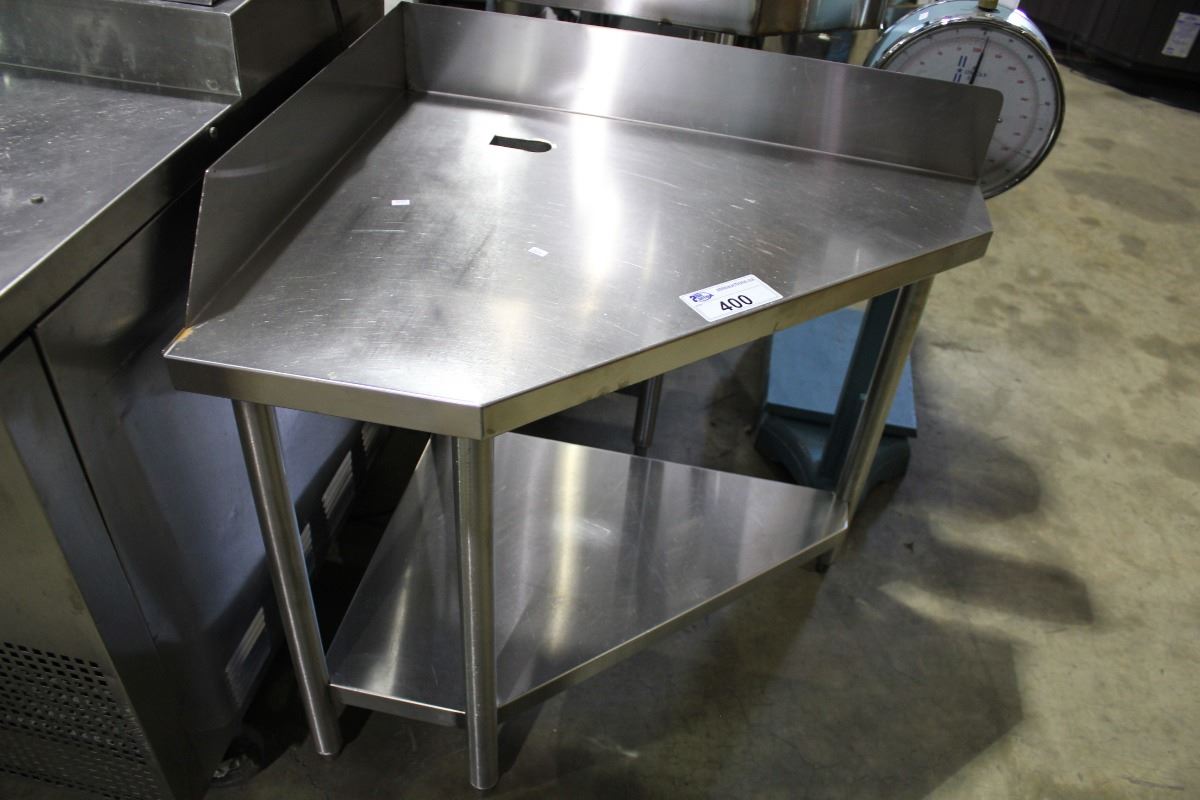 STAINLESS STEEL CORNER TABLE