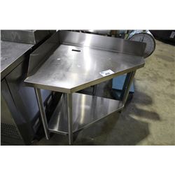 STAINLESS STEEL CORNER TABLE