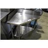 Image 1 : STAINLESS STEEL CORNER TABLE