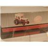 Image 2 : Ertl 66 Series IH 1066 5 Millionth Tractor- Commem