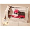 Image 1 : Spec Cast Case IH Limited Edition 1957 Pick-Up
