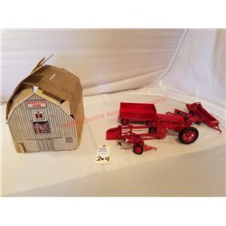 Rare Vintage Ertl International Farmall 400 Farm S