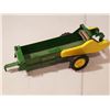 Image 1 : Vintage Tru Scale John Deere Manure Spreader w/