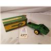 Image 2 : Tru-Scale John Deere Vintage Manure Spreader Arcad