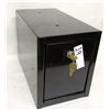 Image 1 : SMALL SAFE