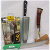 Image 1 : BOX LOT KNIVES AND HATCHET