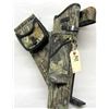 Image 2 : ARCHERY HUNTING CHAIR AND QUIVERS