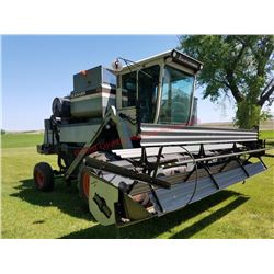 Gleaner F-2 Dsl Combine