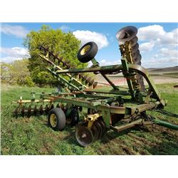 John Deere Model 220 18ft Tandem Folding Disc