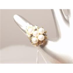 10K Gold & Pearl Ring