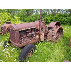 McCormick Deering 1530 Tractor - TG139211M 1930