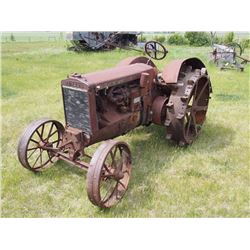 Wallis Tractor - 55617