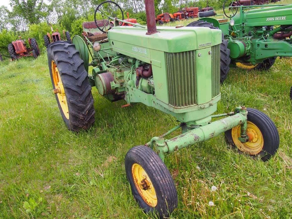 John Deere Model 70 Tractor 70110174 1954