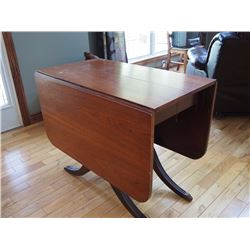 Duncan Fife Drop Leaf Table
