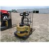 Image 5 : CATERPILLAR PALLET JACKS