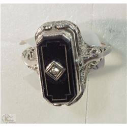 #43-14K WHITE GOLD DIAMOND RING