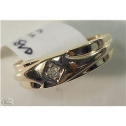 #47-10K YELLOW GOLD (3.45G) DIAMOND RING