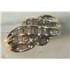 Image 1 : #50-10K YELLOW GOLD DIAMOND RING
