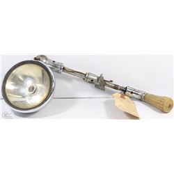 1940-1950'S VINTAGE POLICE SPOTLIGHT WITH HANDLE