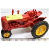 Image 1 : VINTAGE ERTL METAL MASSEY-HARRIS RED TRACTOR
