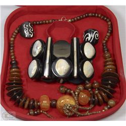 LOT OF WOOD JEWELRY BRACELET, EARRINGS, NECKLACE