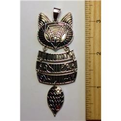 ARTICULATED SILVER TONE CAT PENDANT