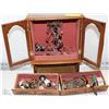 Image 1 : LARGE DELUXE JEWELLERY BOX & CONTENTS