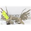 Image 1 : PAIR OF PEWTER FIGHTING ROOSTERS