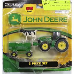 2005 ERTL JOHN DEERE 3 PC TOY SET