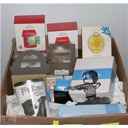 #49)LARGE BOX WITH ORNAMENTS INCL. PEANUTS,