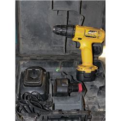 DEWALT 9.6V DRILL WITH 2 BATTERIES AND CHARGER IN