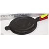 Image 1 : CAST IRON ANTIQUE WAFFLE MAKER UTENSIL JAMES SMART