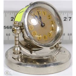 VINTAGE WIND UP CLOCK