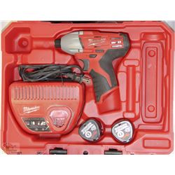 MILWAUKEE 12V IMPACT DRIVER WITH 2 BATTERIES,
