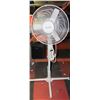 Image 1 : HONEYWELL FLOOR FAN