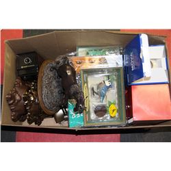 ESTATE BOX OF VINTAGE ORNAMENTS