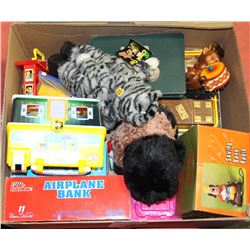 ESTATE BOX OF VINTAGE CHILDRENS TOYS