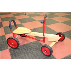 VINTAGE KIDS WOOD CAR
