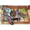 Image 1 : LARGE FLAT OF TOY RUBBER /PLASTIC DRAGONS