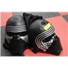 Image 1 : PAIR OF TALKING STAR WARS MASKS