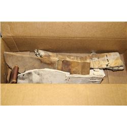 BOX OF POCKET KNIVES  AND HOLDER