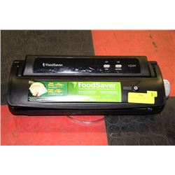 FOOD SAVER VACUUM SEALER