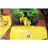 Image 4 : 17HP JOHN DEERE 317 LAWN TRACTOR WITH