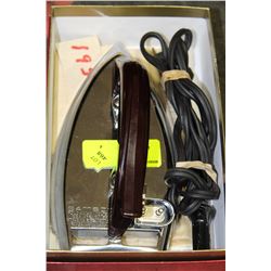 VINTAGE 1953 STANLEY ELECTRIC IRON