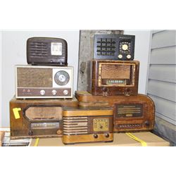 LOT OF SEVEN VINTAGE 1920-1950'S RADIOS FOR