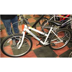 NEXT HIGH PEAK WOMENS MOUNTAIN BIKE