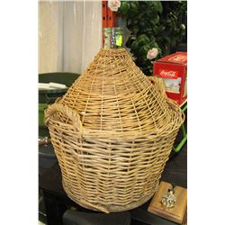 WICKER BASKET WITH 54L WINE BOTTLE